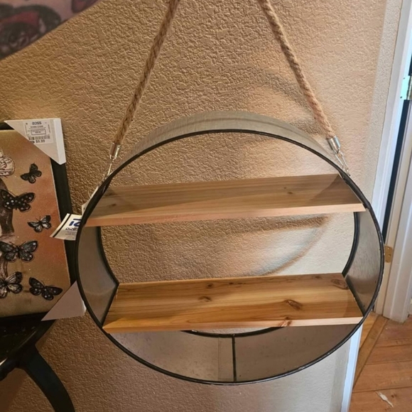 New wall shelf organizer( packaging around ripped off) - Picture 2 of 5